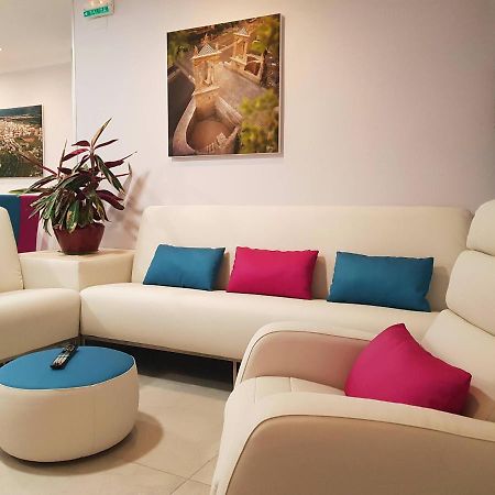 Hotel Avenida Plaza アルジーラ エクステリア 写真