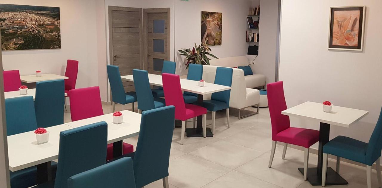 Hotel Avenida Plaza アルジーラ エクステリア 写真
