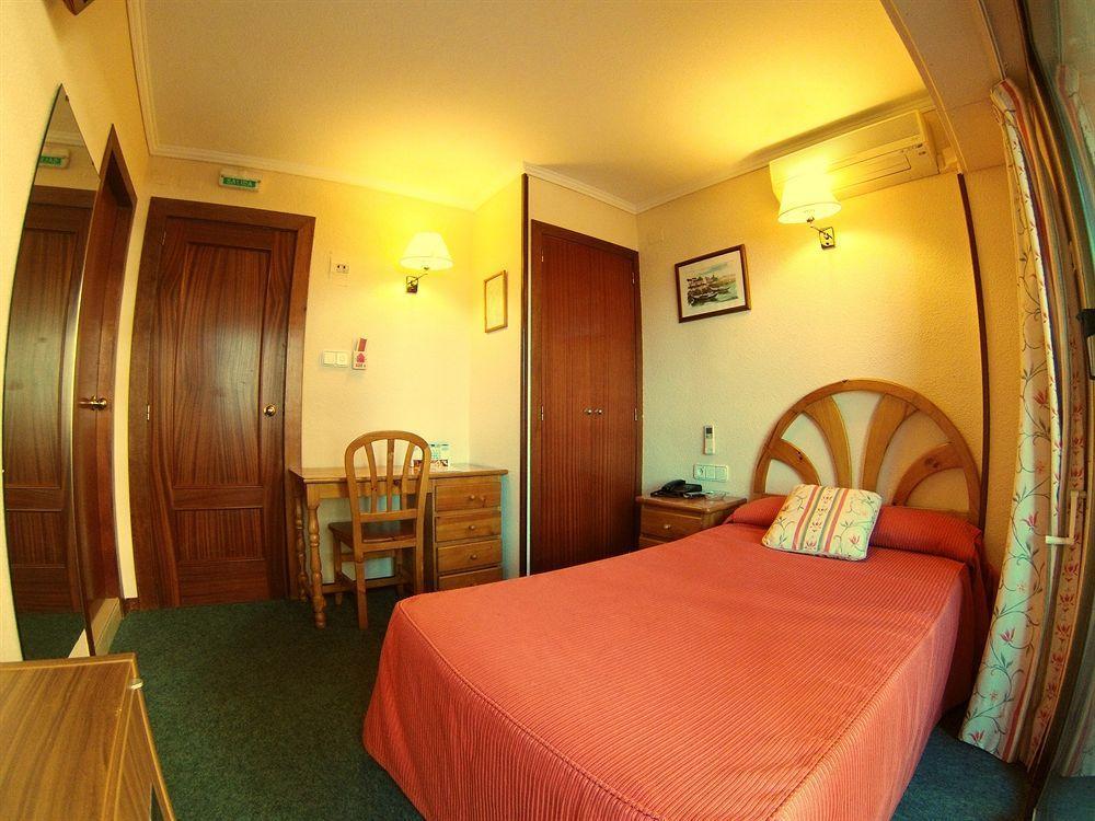 Hotel Avenida Plaza アルジーラ エクステリア 写真
